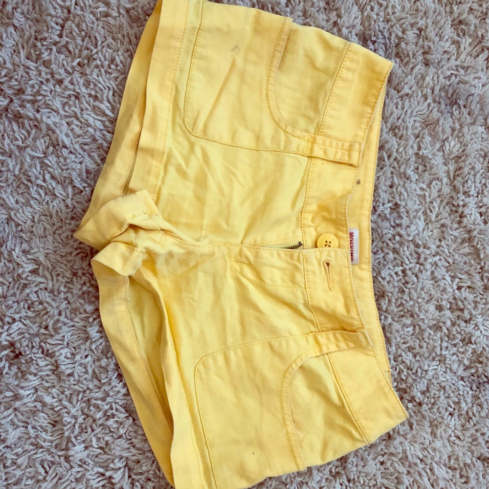 Yellow shorts!